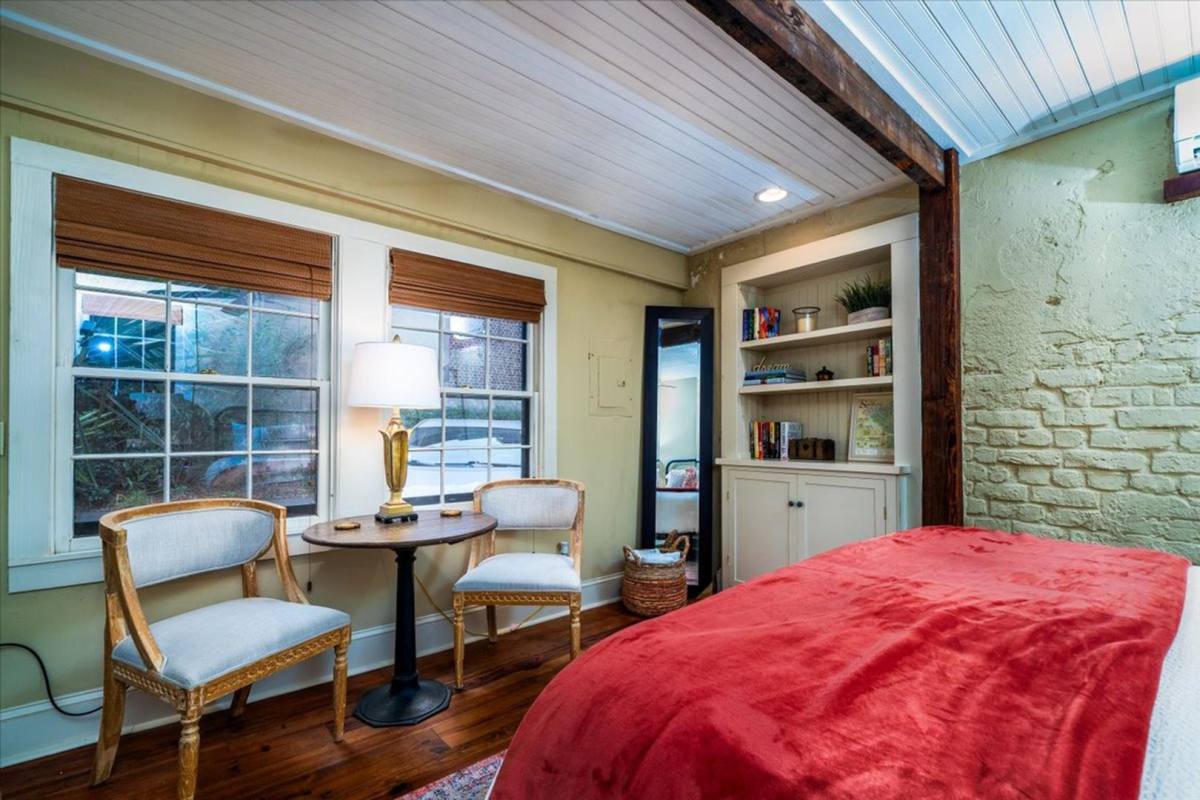 House for rent at 53 Hasell St #J, Charleston, SC 29401