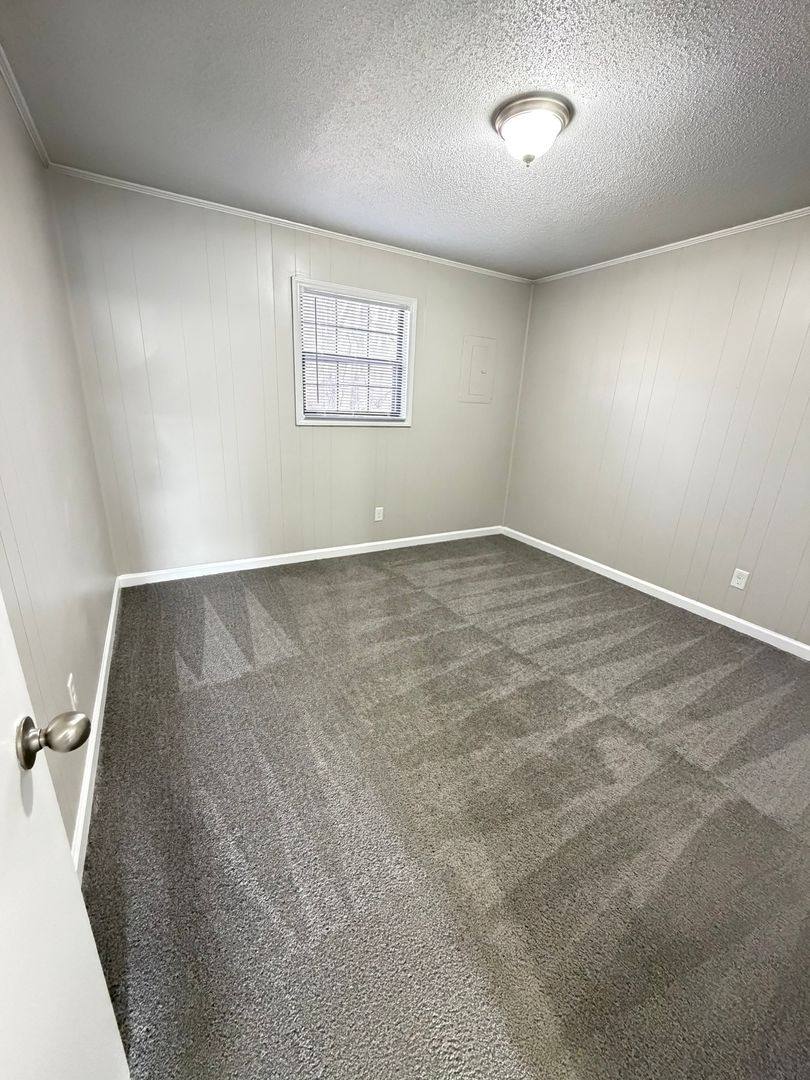 Apartment for rent at 498-B Springbrook Dr, Kernersville, NC 27284