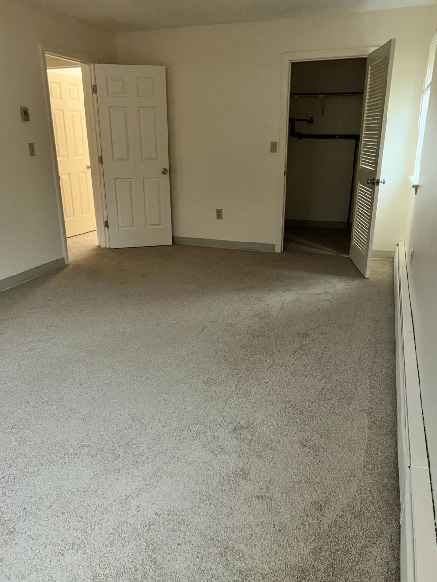 Apartment for rent at 875 S Porter St, Manchester, NH 03103