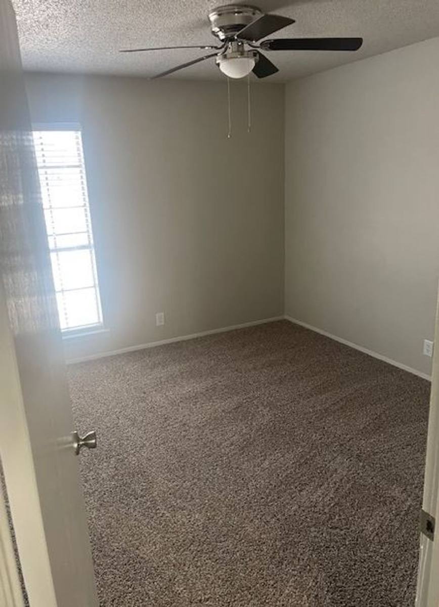 Apartment for rent at 1402 S Wall St, Belton, TX 76513