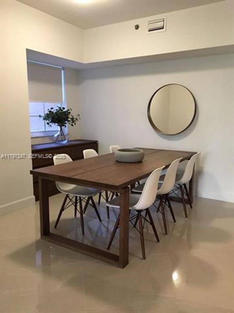 Apartment for rent at 19701 E Country Club Dr, Miami, FL 33180