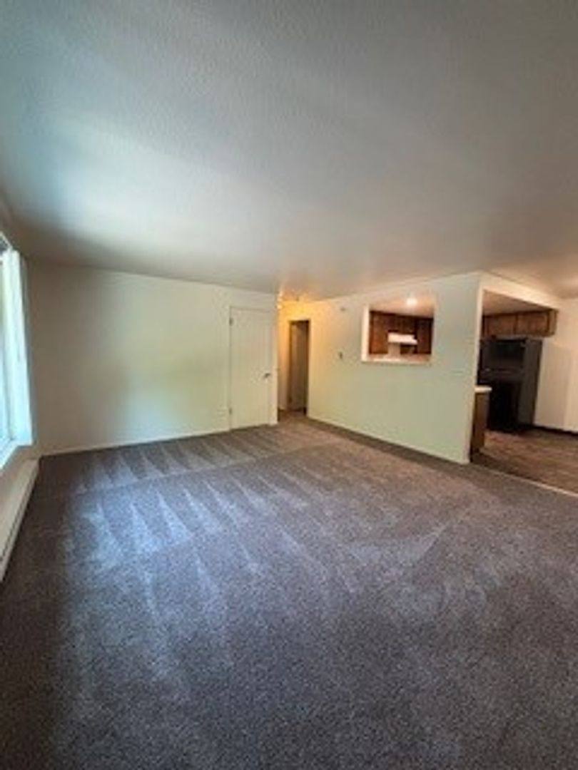 Apartment for rent at 724 2nd Ave S, Kent, WA 98032