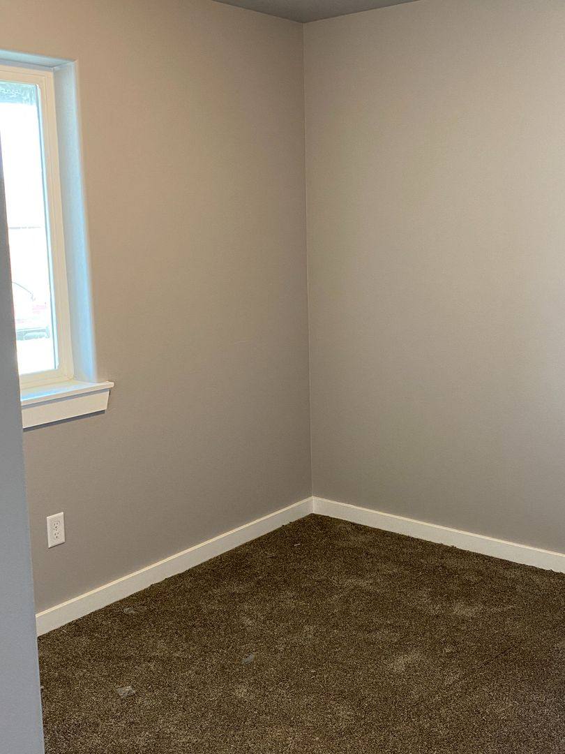 House for rent at 1317 W Bonneville St, Moses Lake, WA 98837