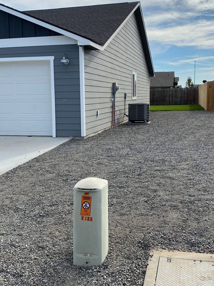 House for rent at 1317 W Bonneville St, Moses Lake, WA 98837