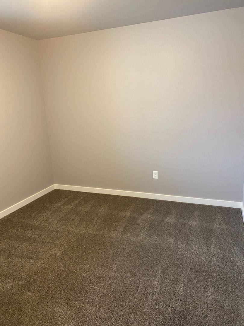 House for rent at 1317 W Bonneville St, Moses Lake, WA 98837