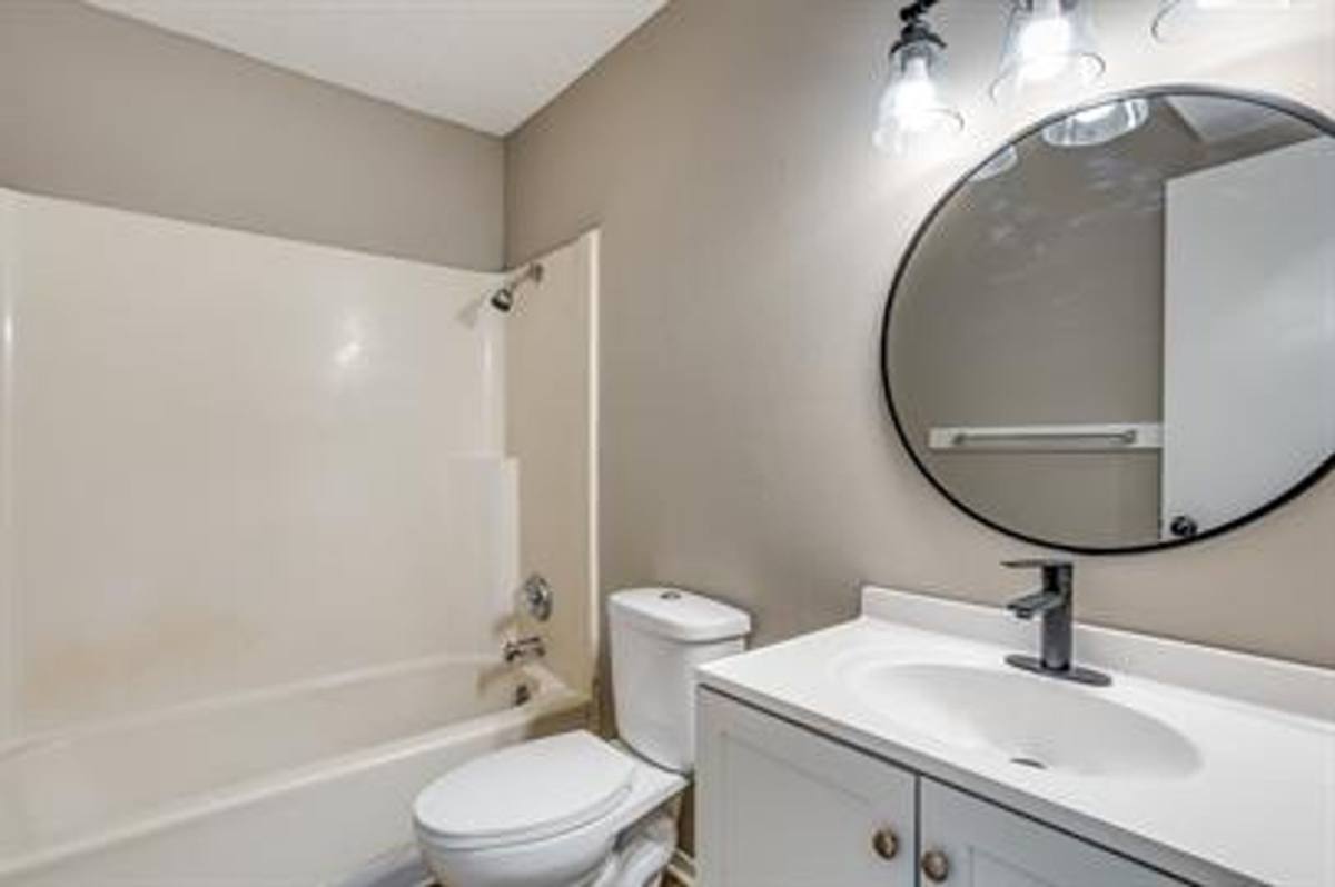 Apartment for rent at 1521 E El Monte St, Wichita, KS 67216