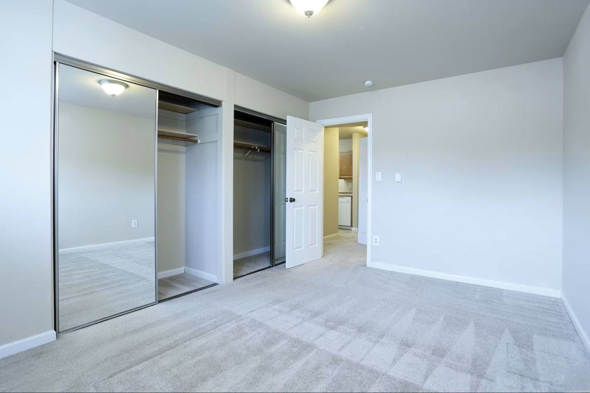 Apartment for rent at 537 Y SE, Bellevue, WA 98004