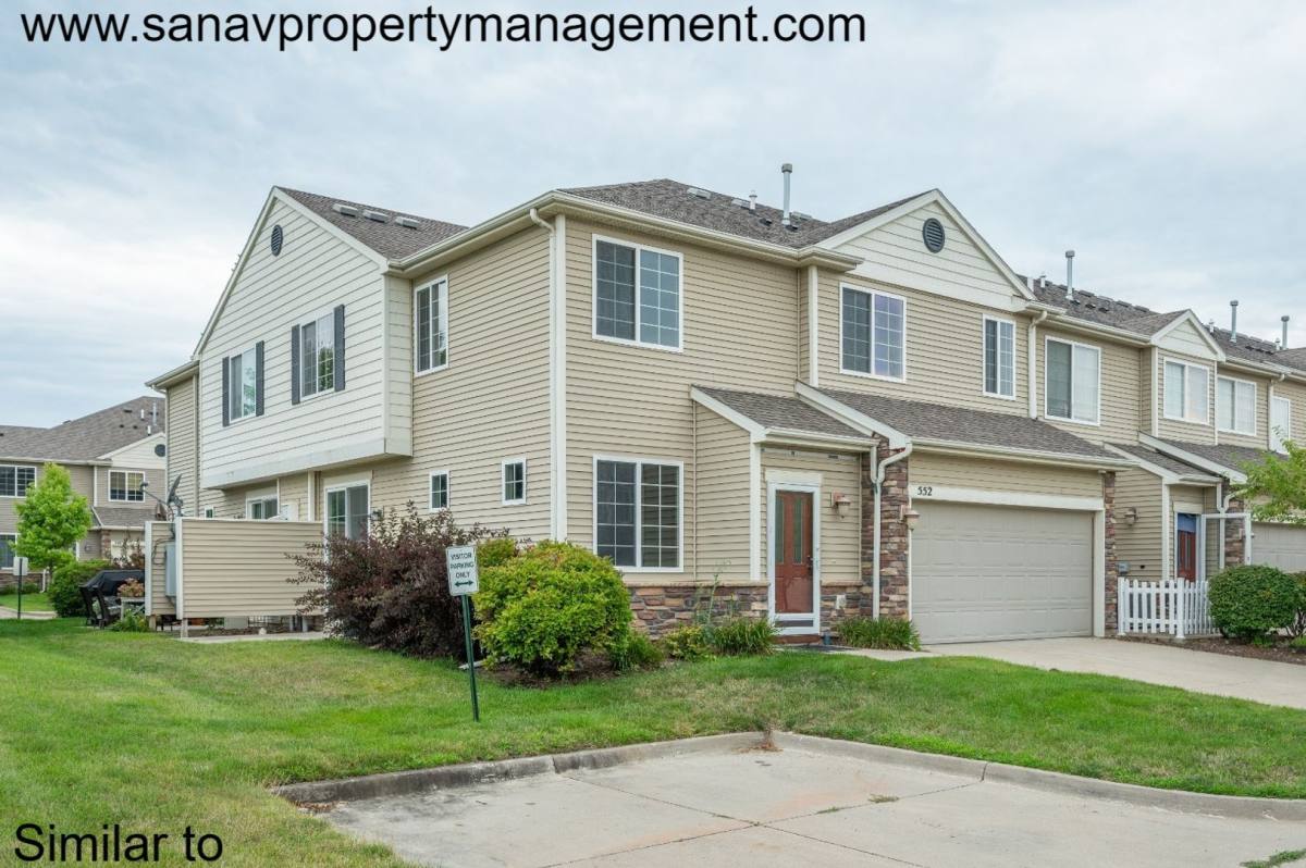 House for rent at 552 86th St, West Des Moines, IA 50266