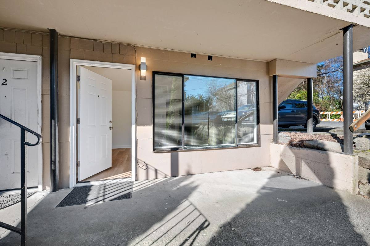 Apartment for rent at 3019-3025 NE 143rd St, Seattle, WA 98125