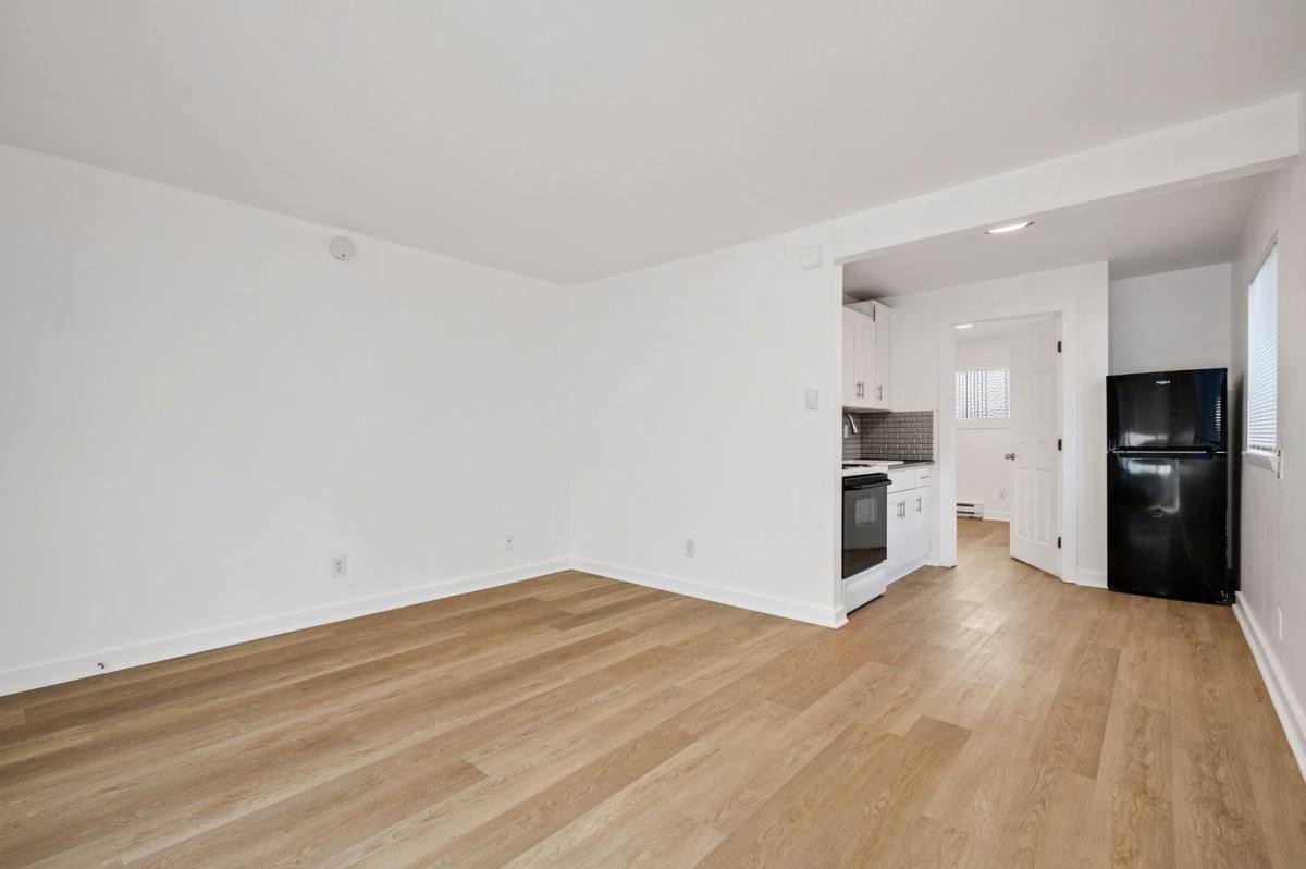 Apartment for rent at 3019-3025 NE 143rd St, Seattle, WA 98125