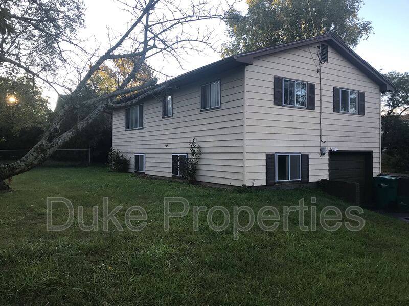 House for rent at 142 Prentiss Way #1, Henrietta, NY 14467