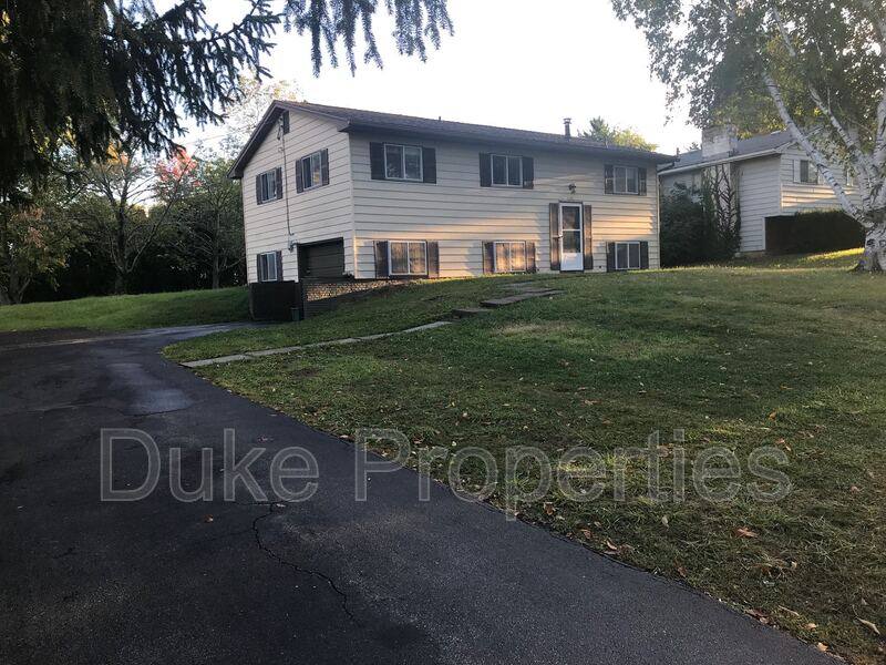 House for rent at 142 Prentiss Way #1, Henrietta, NY 14467