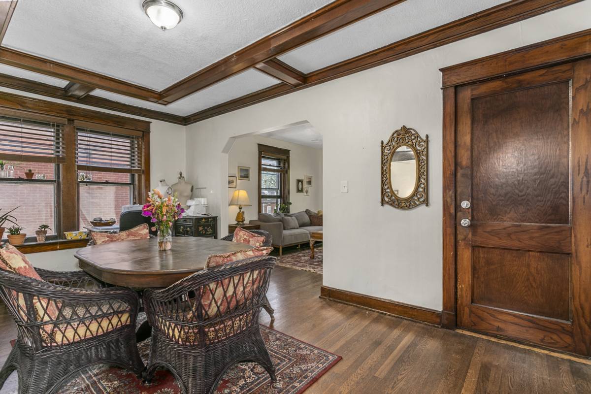 Apartment for rent at 302 W 34th St #1E, Kansas City, MO 64111