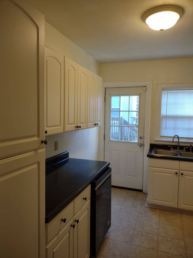 House for rent at 605 S Waccamaw, Columbia, SC 29205