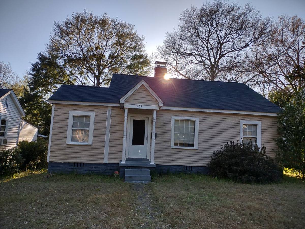House for rent at 605 S Waccamaw, Columbia, SC 29205