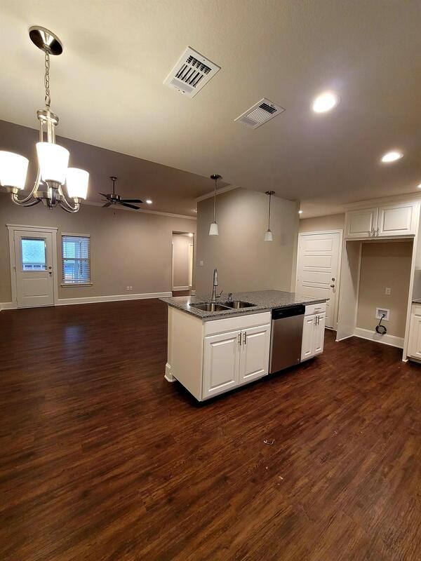 House for rent at 19866 Meadow W Lane, Flint, TX 75762