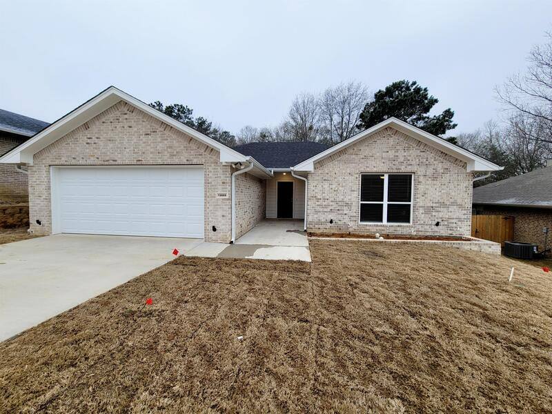 House for rent at 19866 Meadow W Lane, Flint, TX 75762