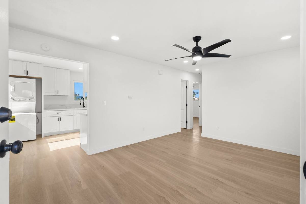 Apartment for rent at 4082-4084 Chamoune, San Diego, CA 92105