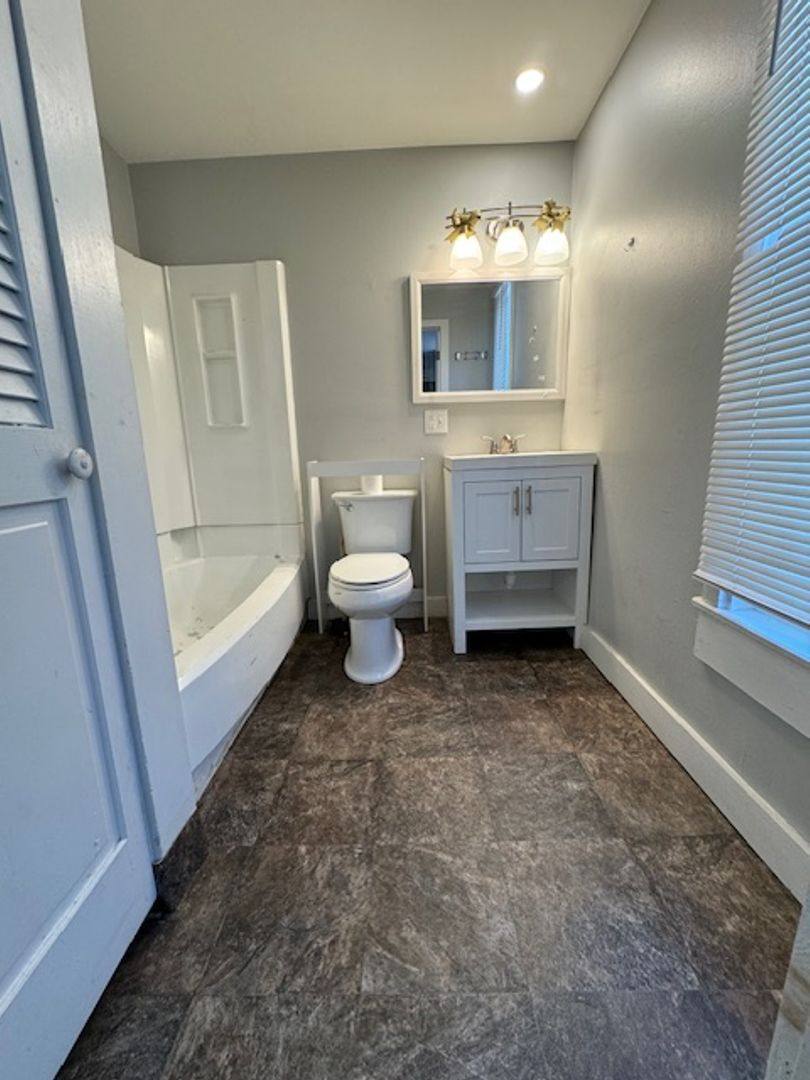 Apartment for rent at 2-4 Gates St, Manchester, NH 03102