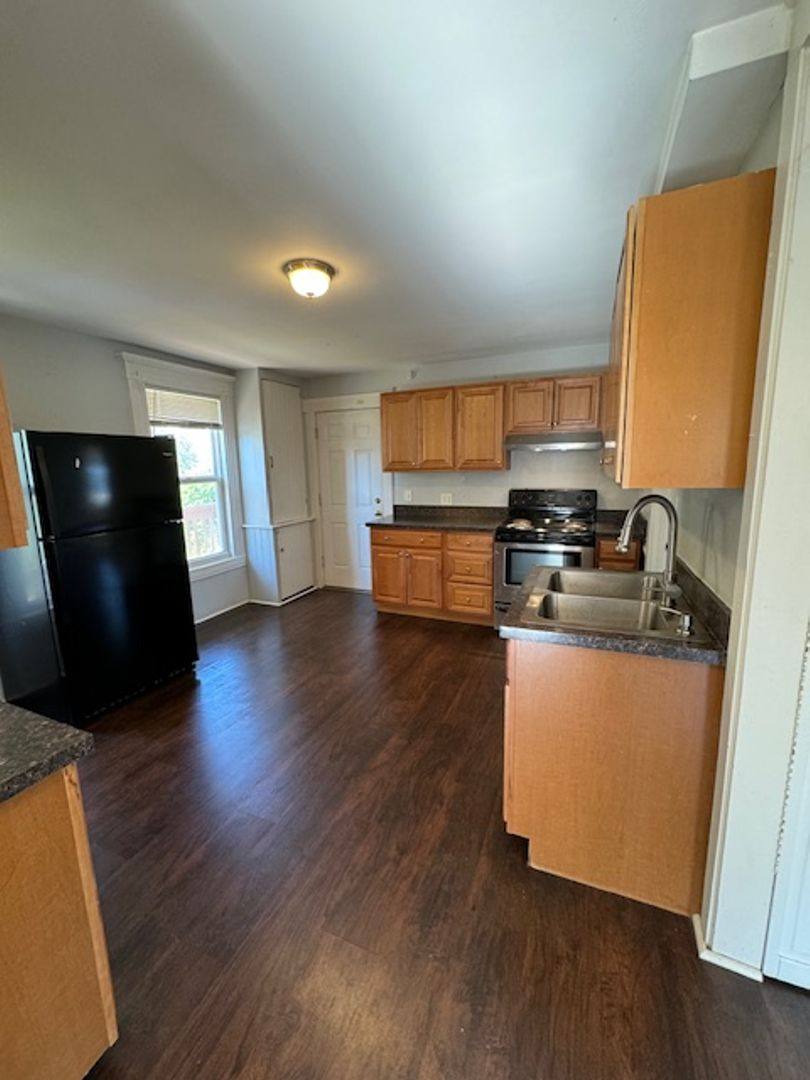 Apartment for rent at 2-4 Gates St, Manchester, NH 03102