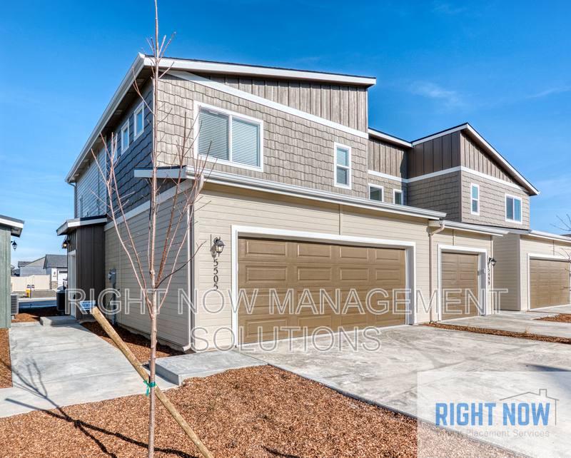 Townhouse for rent at 5505 E Bollo St, Nampa, ID 83687