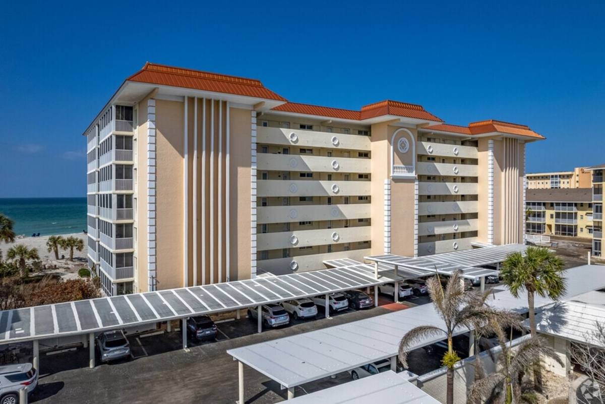 Condo for rent at 1150 Tarpon Center Dr, Venice, FL 34285