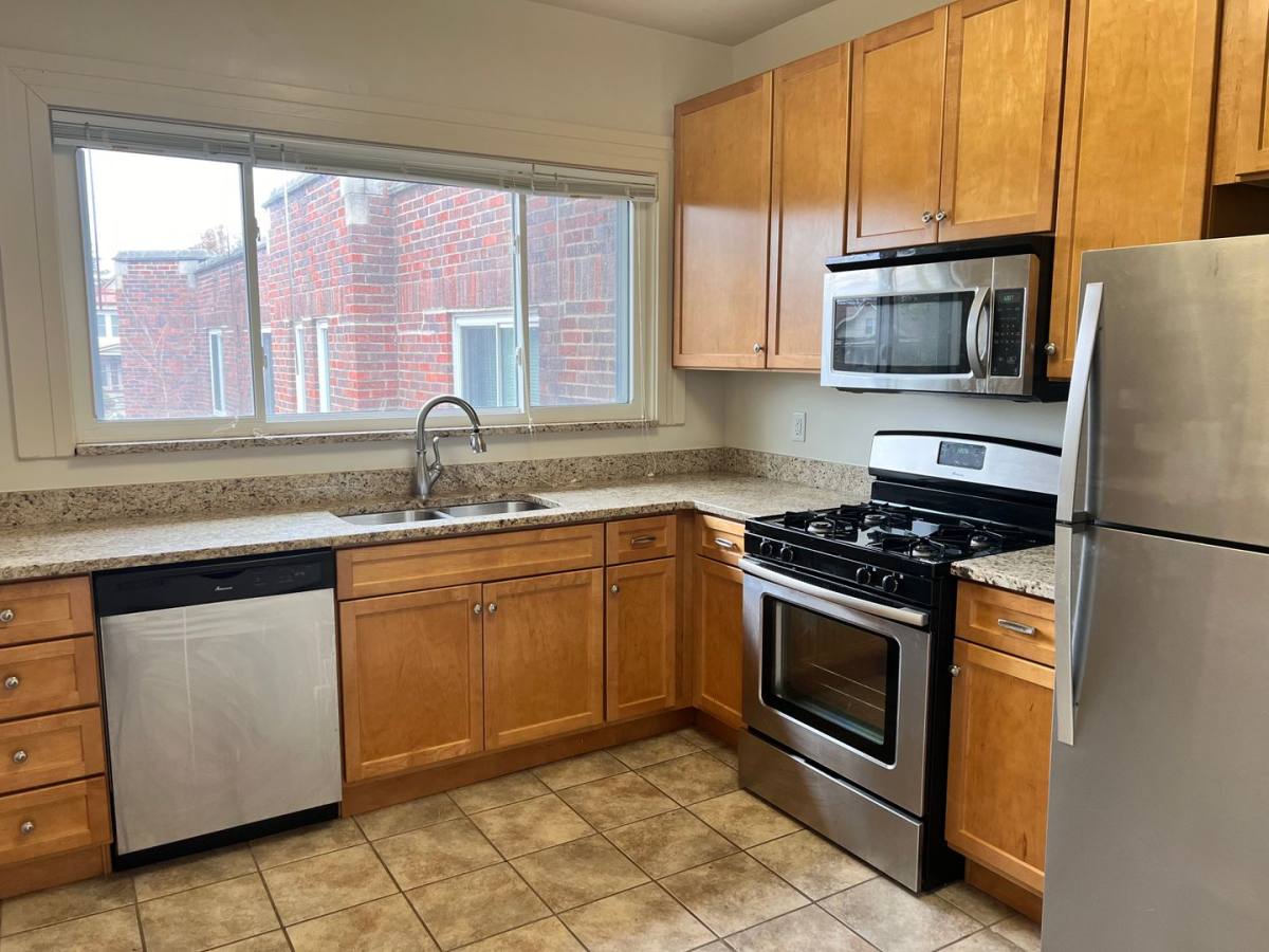 Apartment for rent at 3578 Burch Ave, Cincinnati, OH 45208