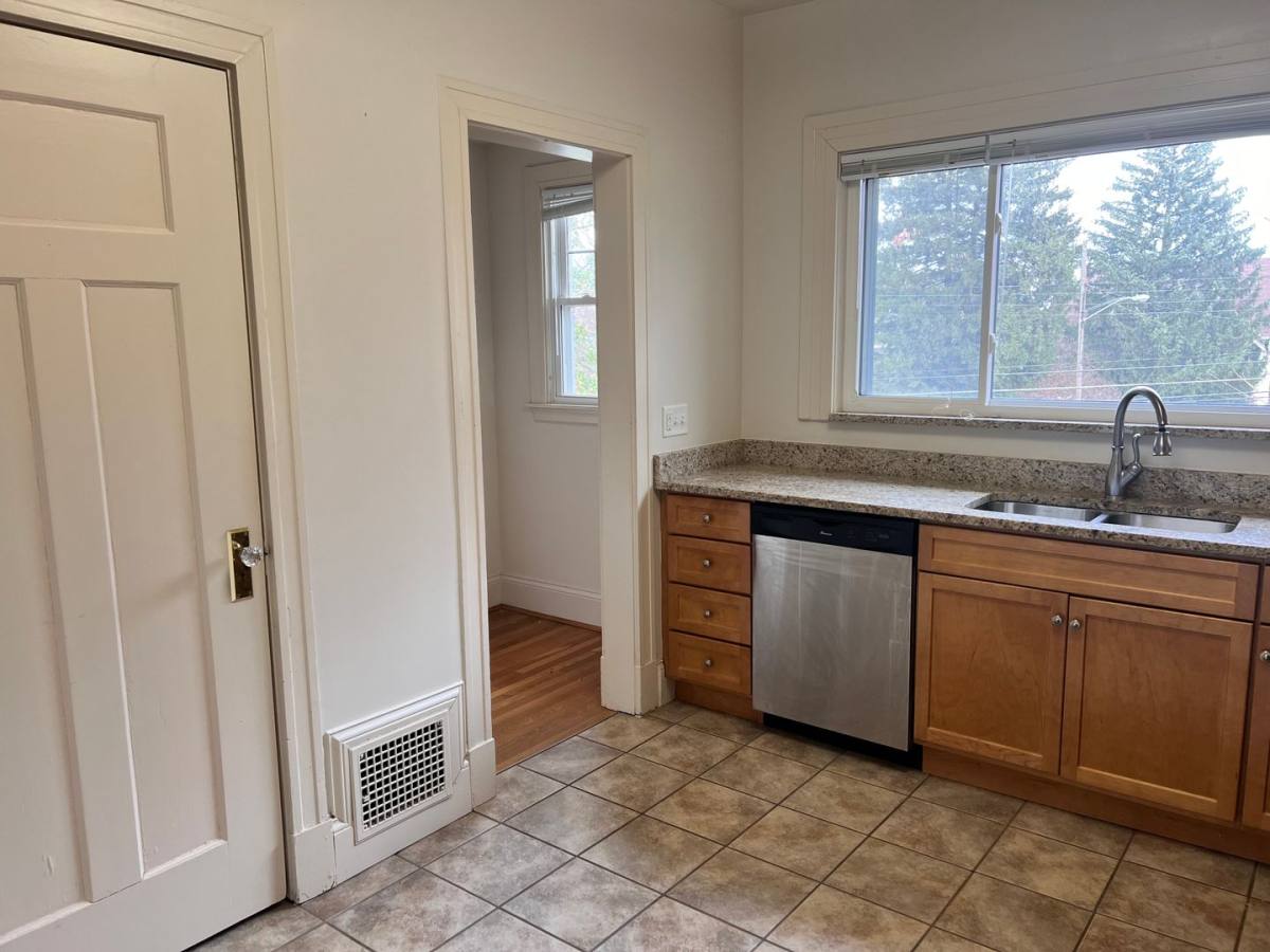 Apartment for rent at 3578 Burch Ave, Cincinnati, OH 45208