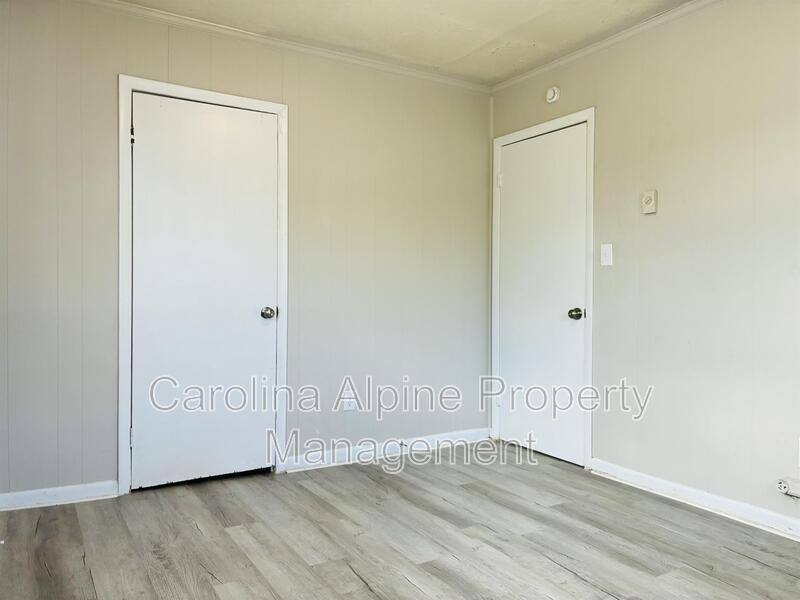 Apartment for rent at 409 Morton St, Thomasville, NC 27360