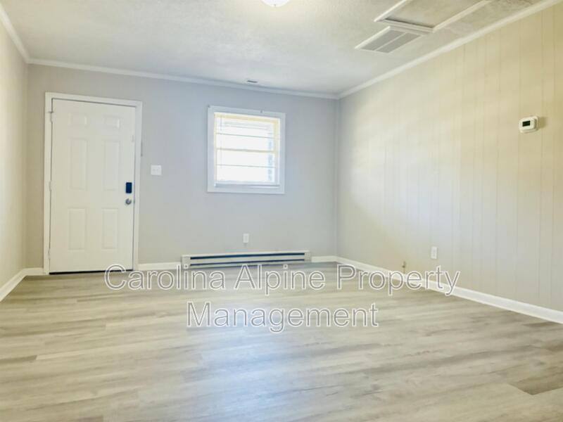 Apartment for rent at 409 Morton St, Thomasville, NC 27360