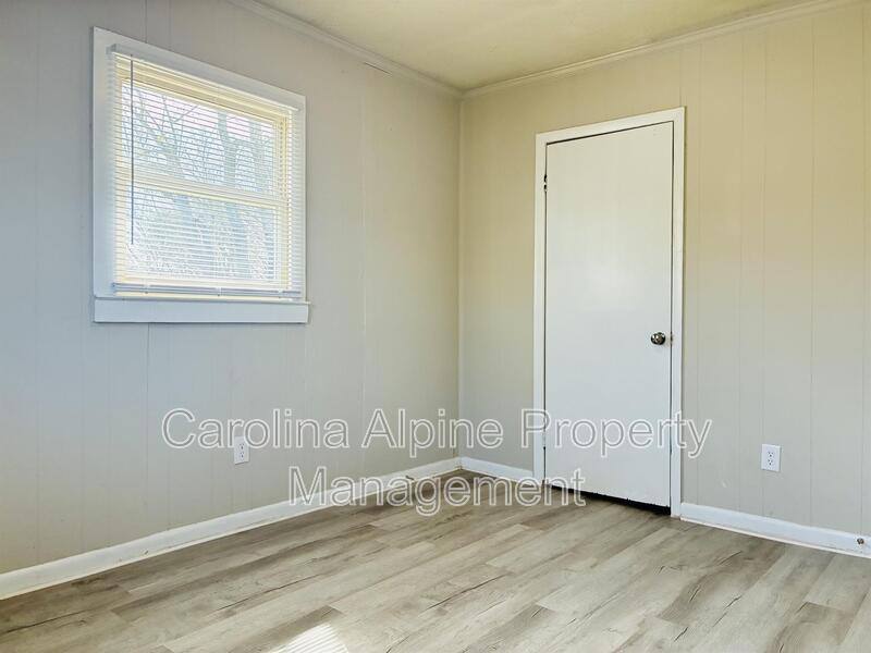 Apartment for rent at 409 Morton St, Thomasville, NC 27360
