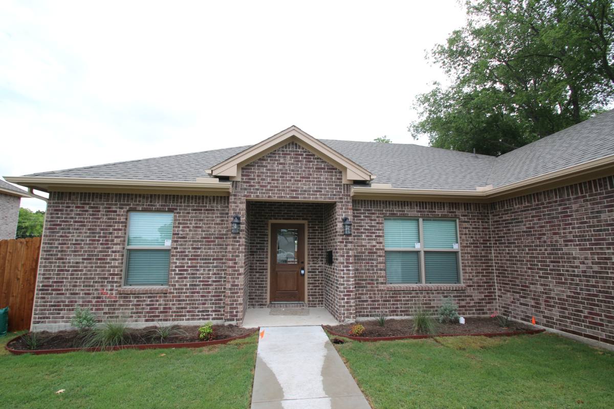 House for rent at 8009 Bangor Dr, Fort Worth, TX 76116