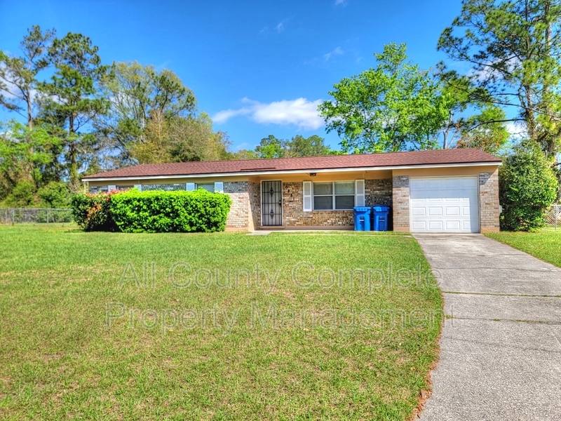 House for rent at 10881 Key Coral Dr, Jacksonville, FL 32218