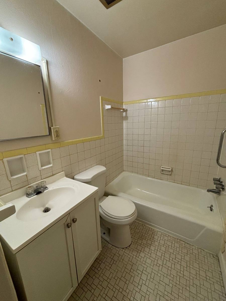 Apartment for rent at 505 Olympia Park Plaza, McKeesport, PA 15132