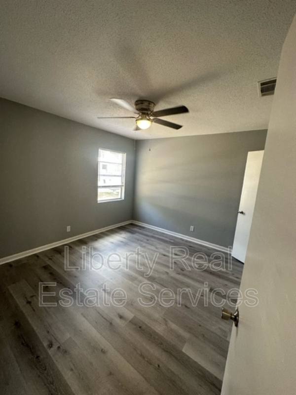 Apartment for rent at 116 Mattie St #3, Hinesville, GA 31313
