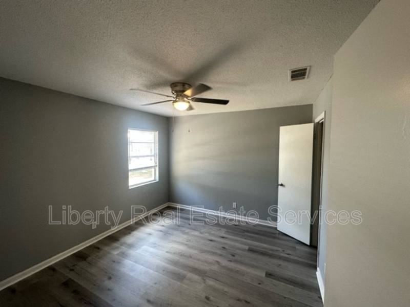 Apartment for rent at 116 Mattie St #3, Hinesville, GA 31313