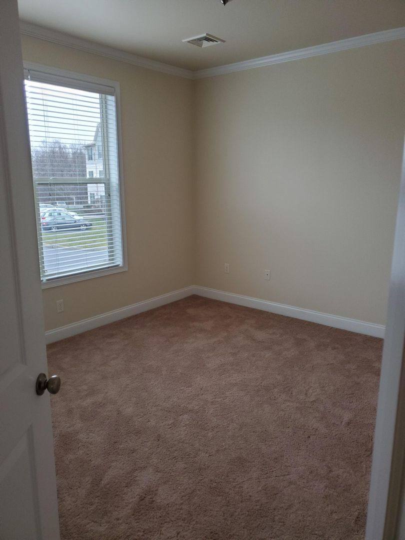 Apartment for rent at 589 Yale St, Harrisburg, PA 17111