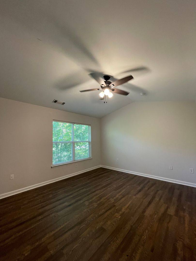 Apartment for rent at 3825 Cherokee Woods Way, Knoxville, TN 37920