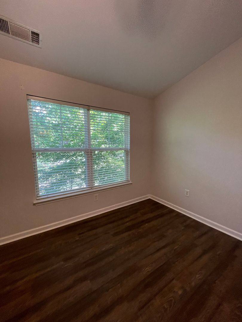 Apartment for rent at 3825 Cherokee Woods Way, Knoxville, TN 37920
