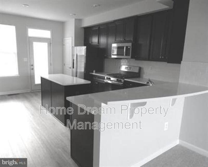 Townhouse for rent at 1016 Trestle Dr, Fredericksburg, VA 22401
