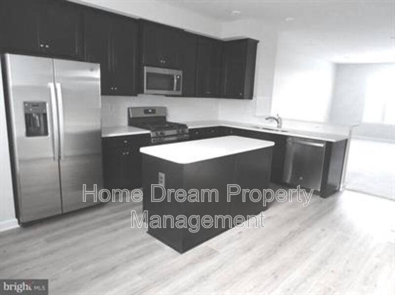Townhouse for rent at 1016 Trestle Dr, Fredericksburg, VA 22401