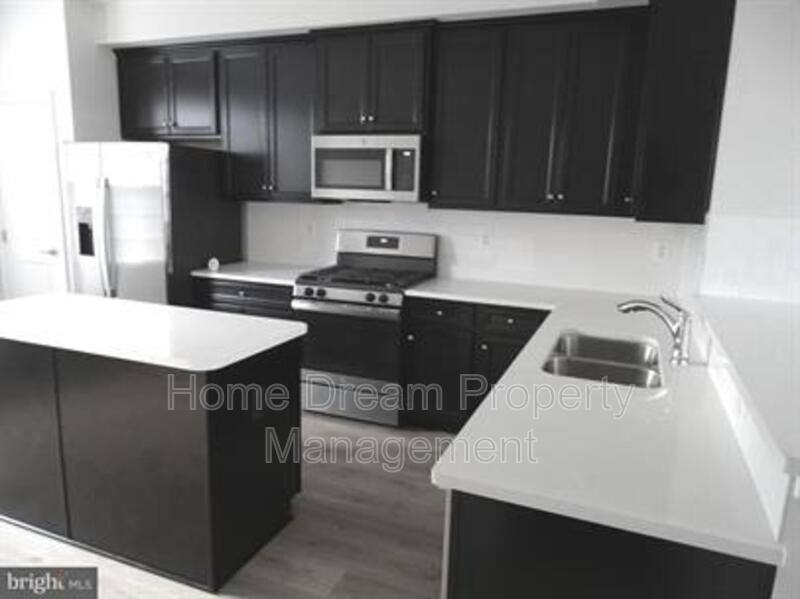Townhouse for rent at 1016 Trestle Dr, Fredericksburg, VA 22401