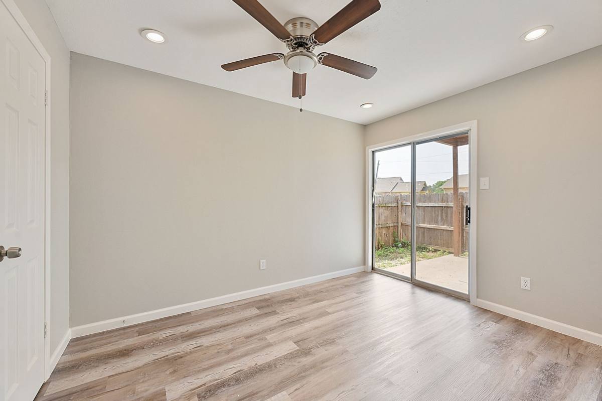 Apartment for rent at 1003 Summer Court Circle, College Station, TX 77840