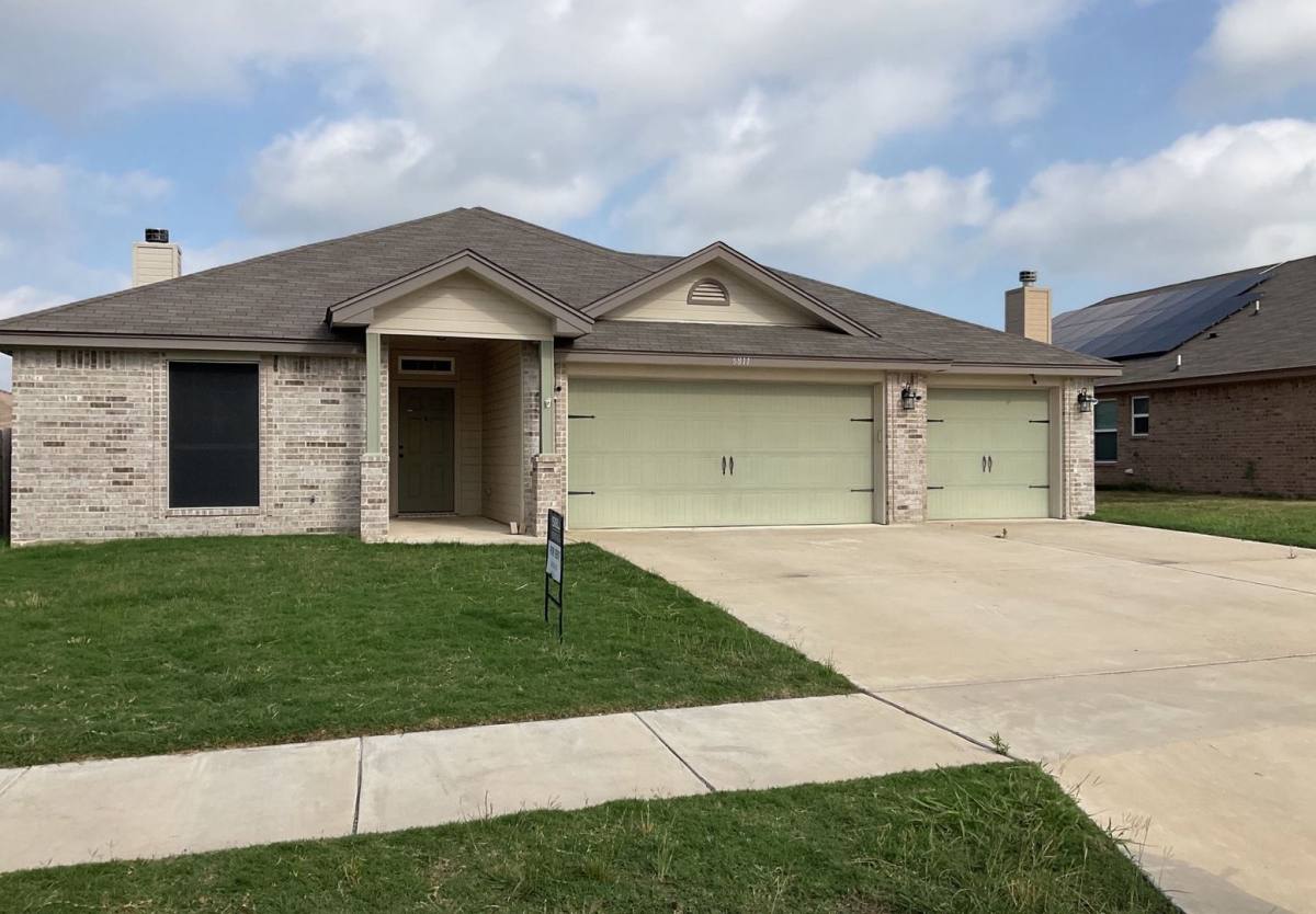 House for rent at 6811 Keechi Valley Dr, Killeen, TX 76549