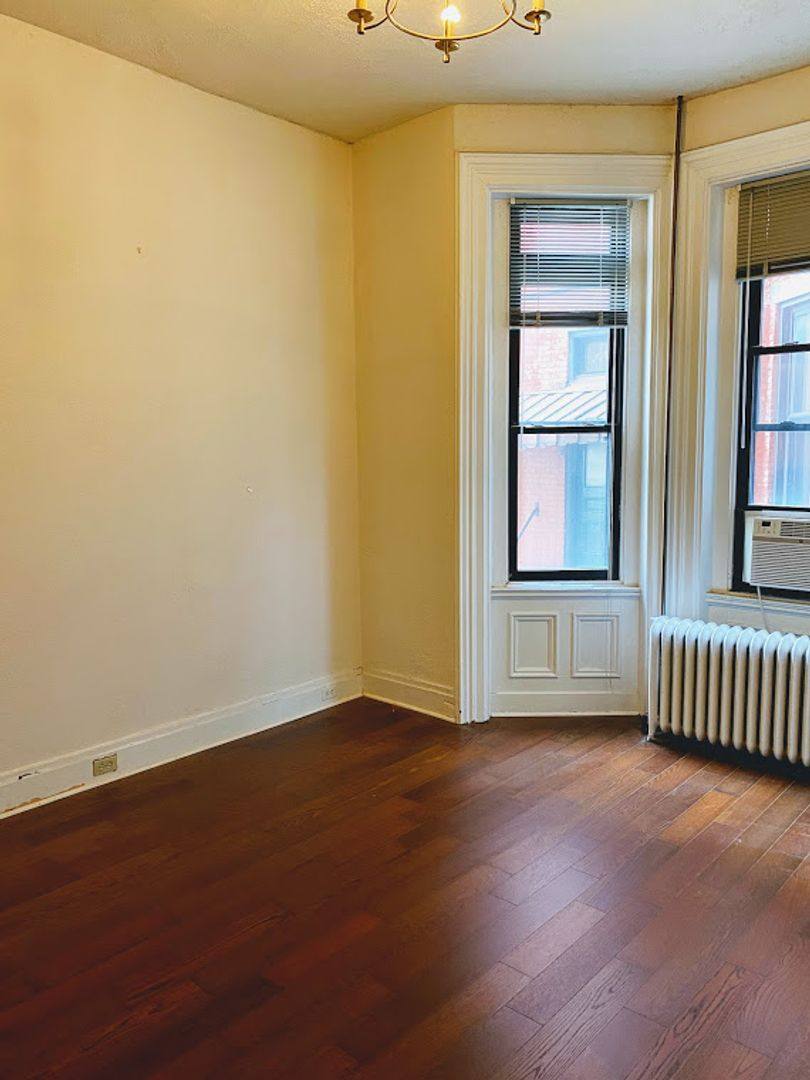 Apartment for rent at 816 Cedar Ave, Pittsburgh, PA 15212