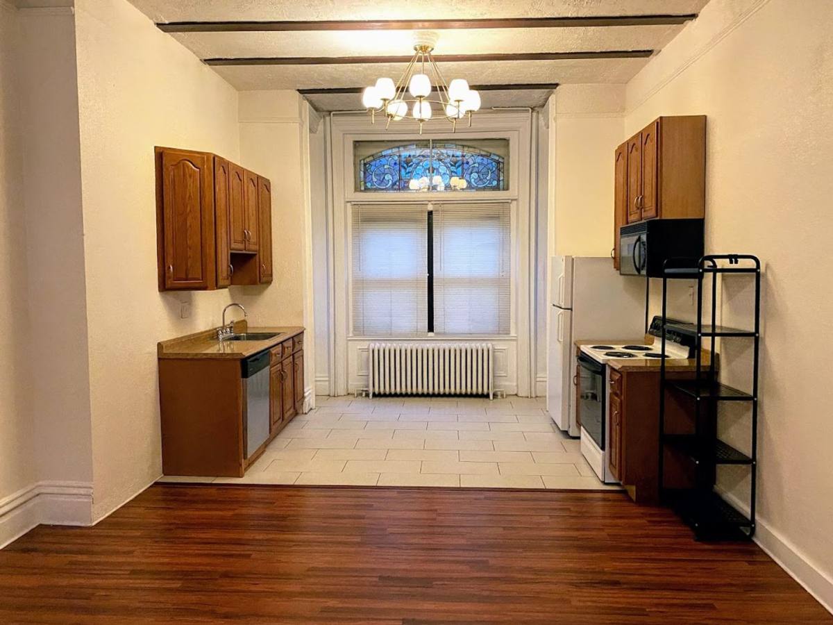 Apartment for rent at 816 Cedar Ave, Pittsburgh, PA 15212