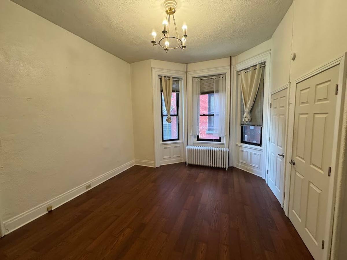 Apartment for rent at 816 Cedar Ave, Pittsburgh, PA 15212