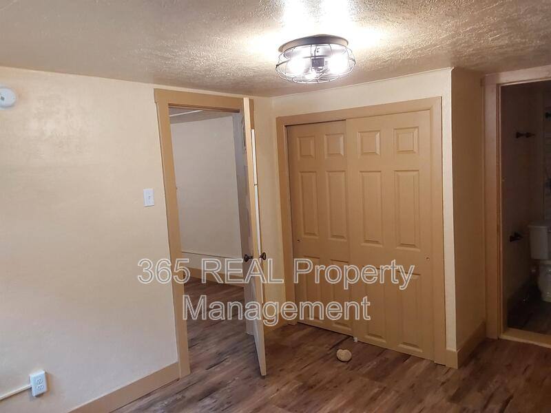 Apartment for rent at 2018 10th Ave #6, Greeley, CO 80631