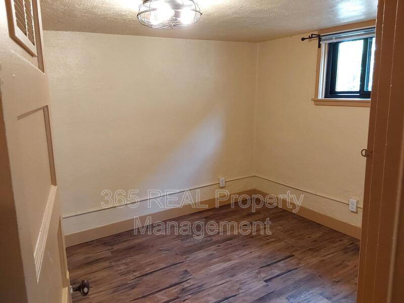 Apartment for rent at 2018 10th Ave #6, Greeley, CO 80631