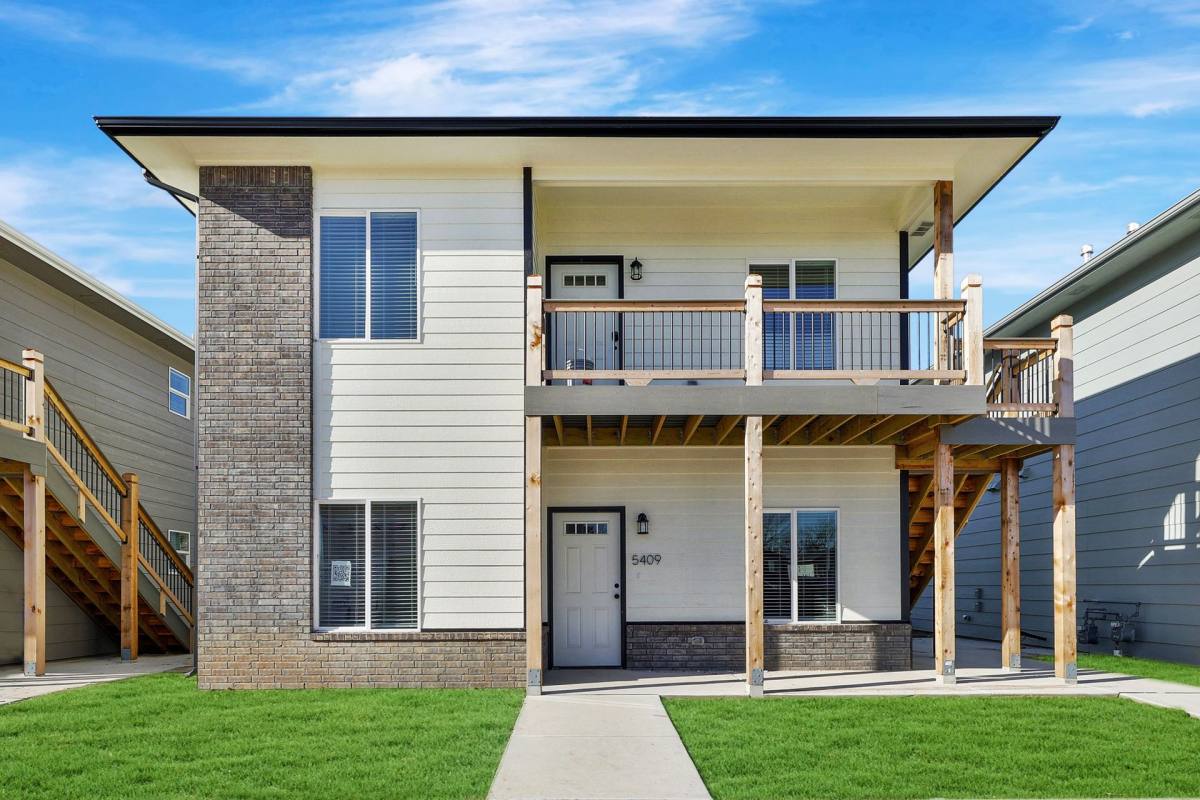 Townhouse for rent at 5409-11 N Bressler Dr, Wichita, KS 67219